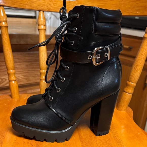 Allegra K Shoes - Allegra k size 7 Black 4” chunky heel combat moto Ankle Boots